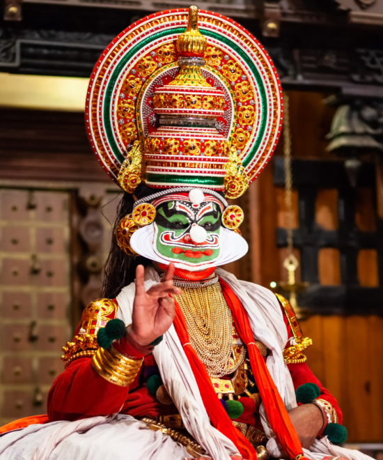 Kerala Tour (Half Circuit) | Cochin - Munnar - Thekaddy - Alleppey